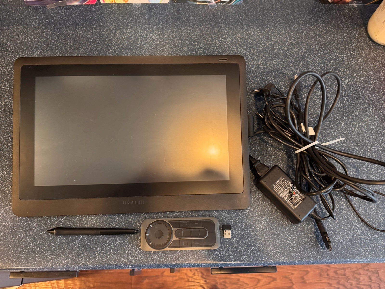 Wacom Cintiq 16 15.6" Graphic Tablet DTK-1660