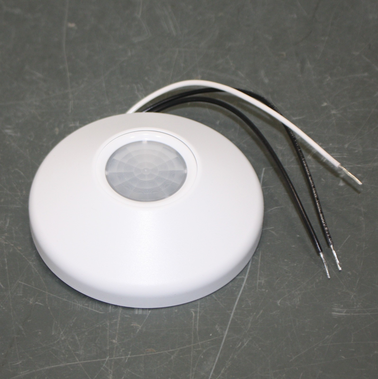 Sensor Switch CMR Occupancy Sensor CMR 6, PIR, 120/277V AC, White, 360°