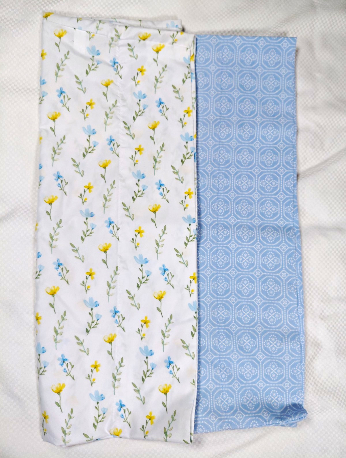 Finch + Robin Standard Pillowcase 100% Polyester Floral White Blue Yellow