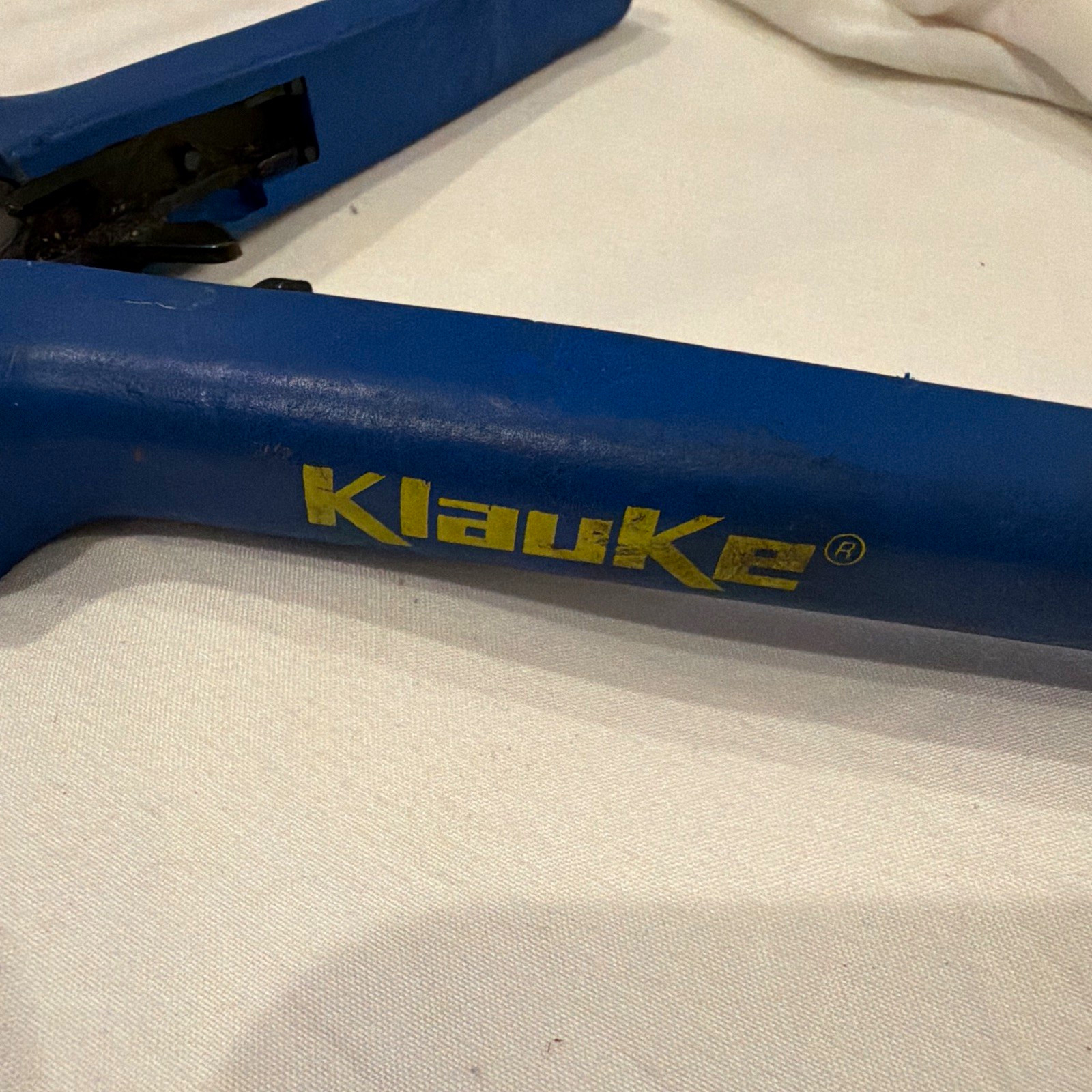 Klauke K 30/3 Hand Crimper / Hand Crimping Tool, Blue Handles