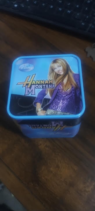 Disney Hanna Montana  Tin Case