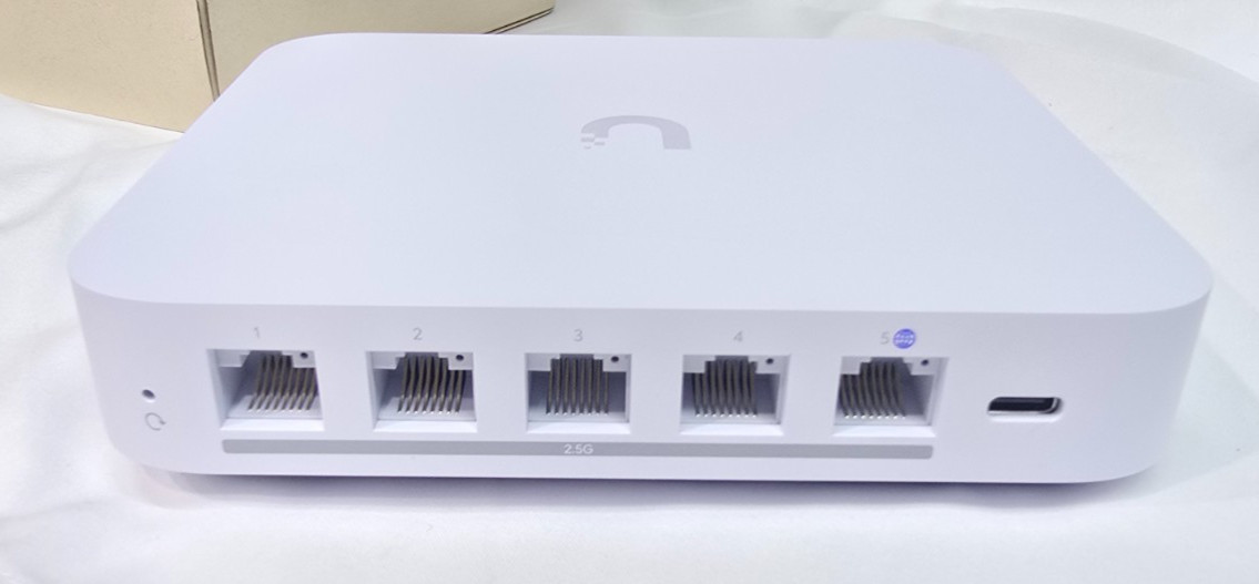 Ubiquiti UXG-MAX Gateway Max Multi WAN Gateway 2.3 Gbps Routing,2.5 GbE Ports US