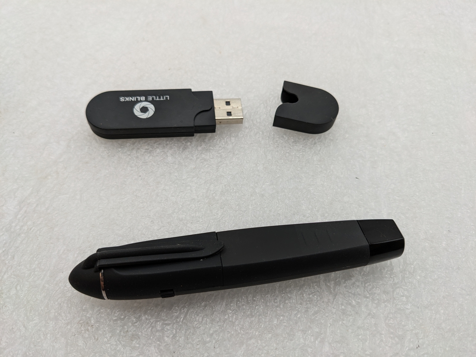 Wireless Laser Pointer Presentation Presenter Pointer with USB Receiver + bag