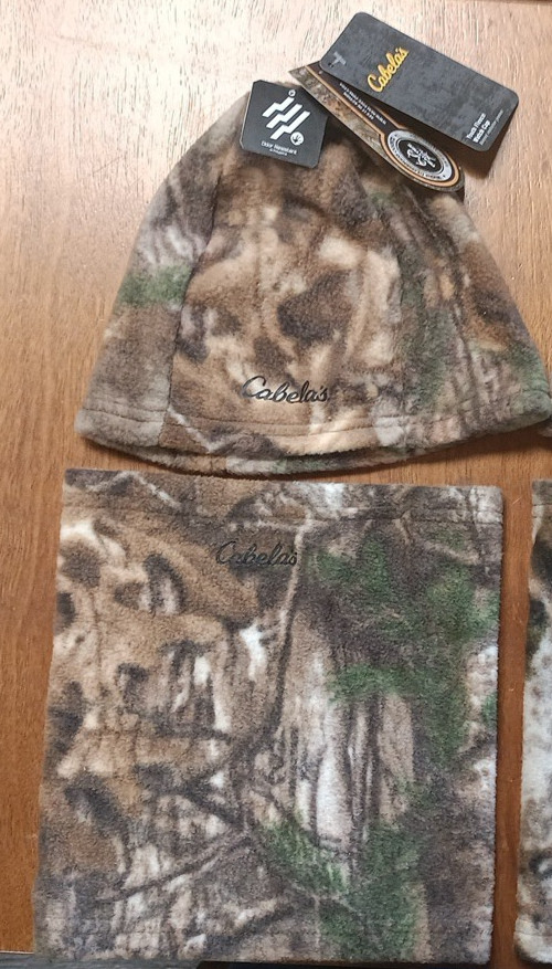 Cabelas Beanie Gaiter Combo Realtree XTRA Reg 24.99 SALE 7.99 for Both.