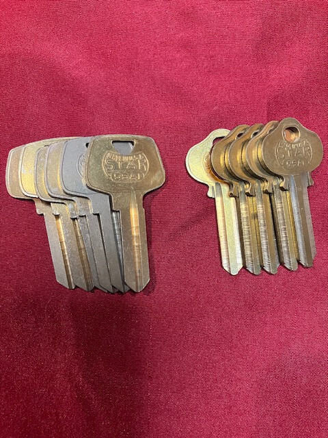 Lot Of 11 Star S4 Keyblanks, Two Different Styles