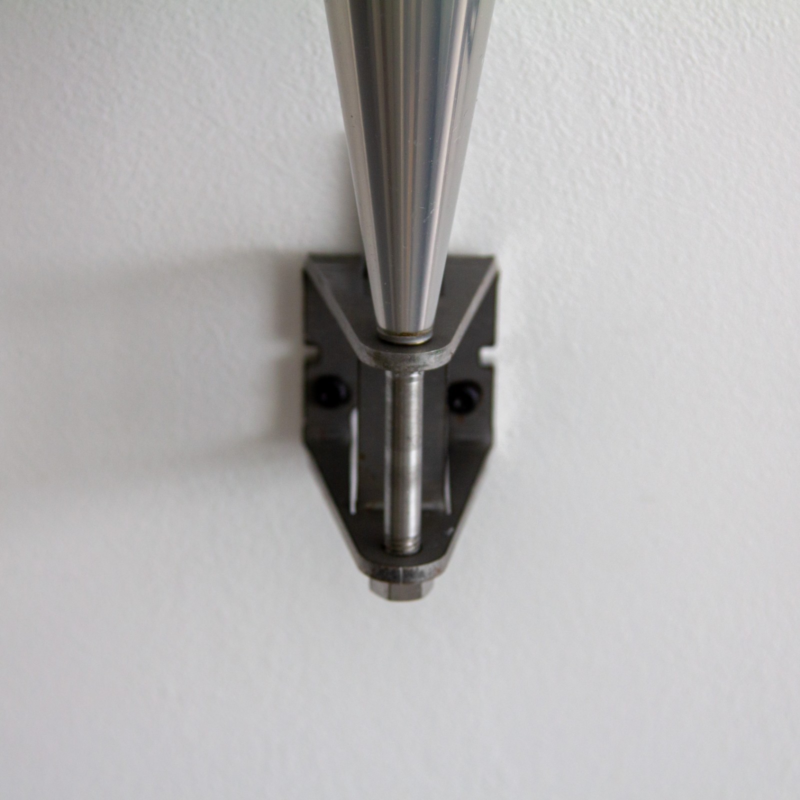 Bang and Olufsen Beolab 8000 (pair) wall mounts