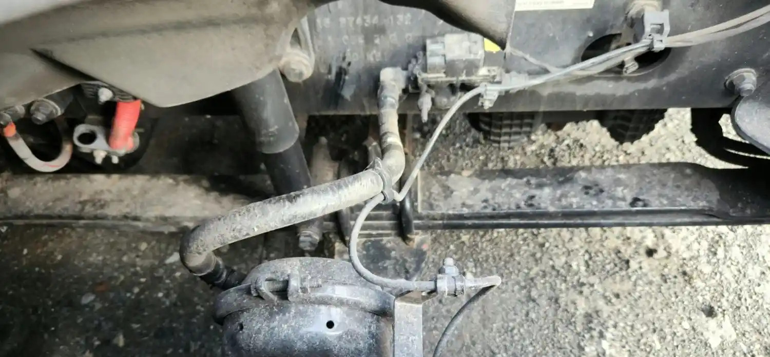 (Used) 2022 Freightliner Cascadia 126, FRONT LEAF SPRINGS Front Leaf & Springs