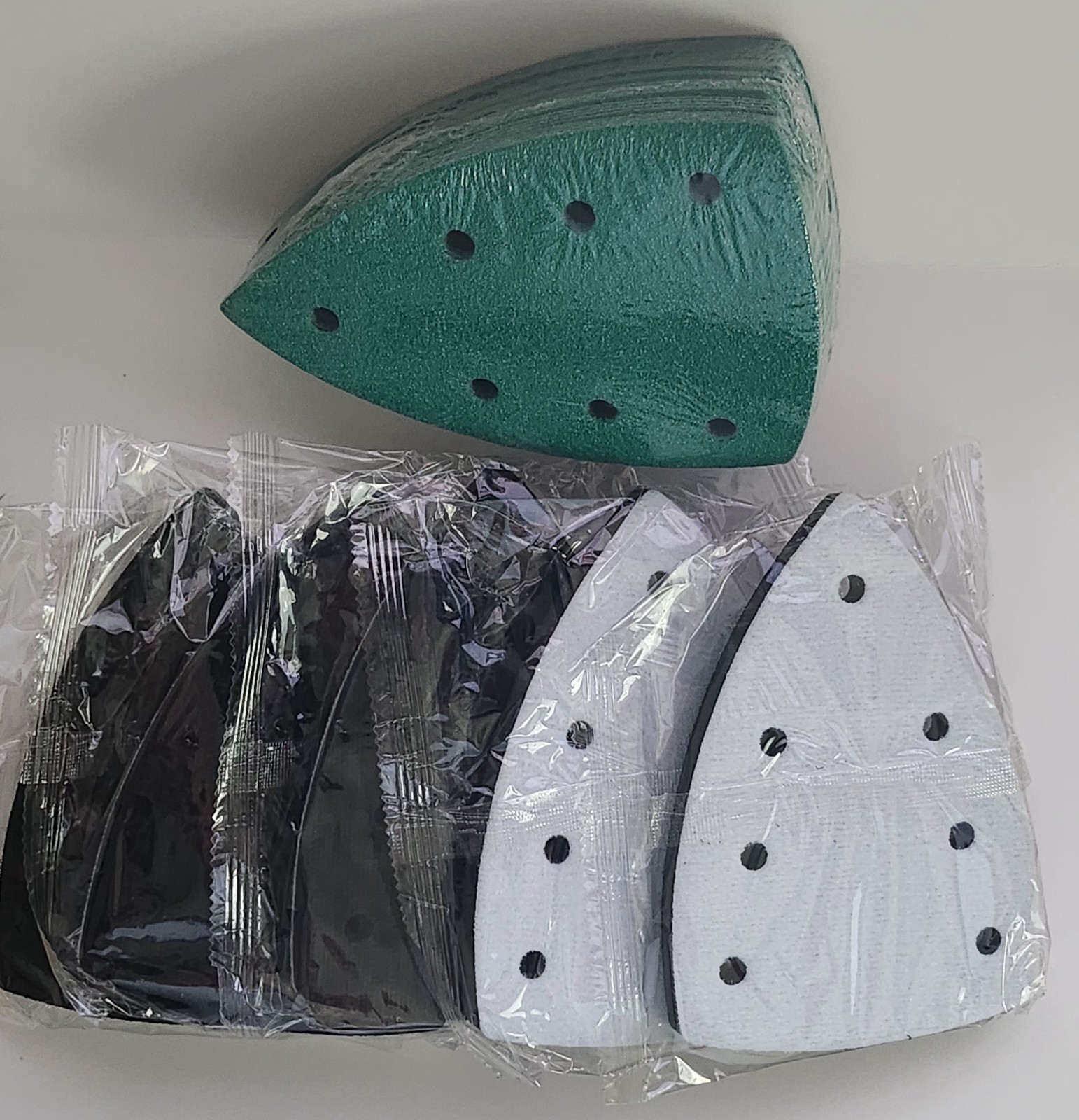 4" x 5.9" 40Pcs Mouse Sanding Paper and 5Pcs Sanding Pads Hook & Loop