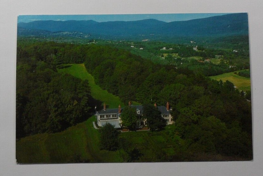 STAMPMART : USA VERMONT MANCHESTER HISTORIC HILDENE UNUSED POSTCARD