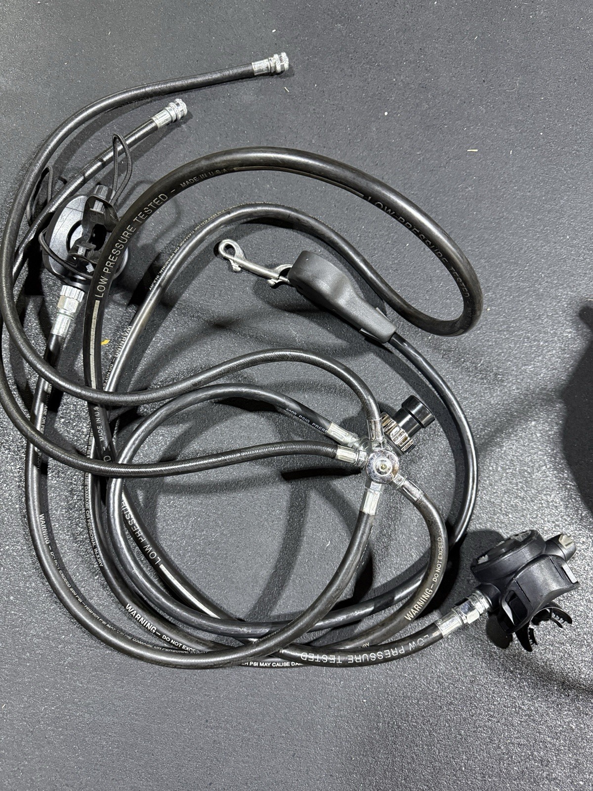 SCUBAPRO REGULATOR S600 and atomic aquatics regulator & pressure gauge untested
