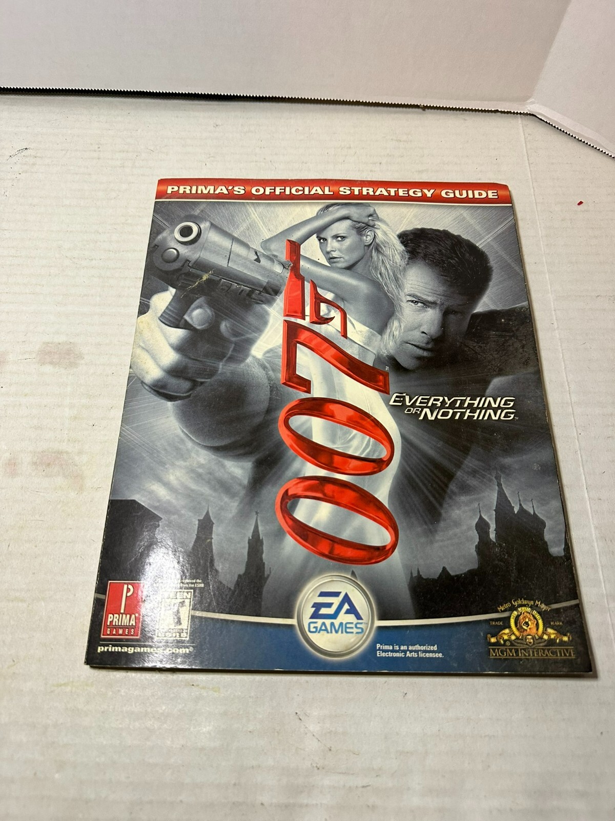 007 Everything Or Nothing Prima’s Official Strategy Guide Playstation 2 GC Xbox