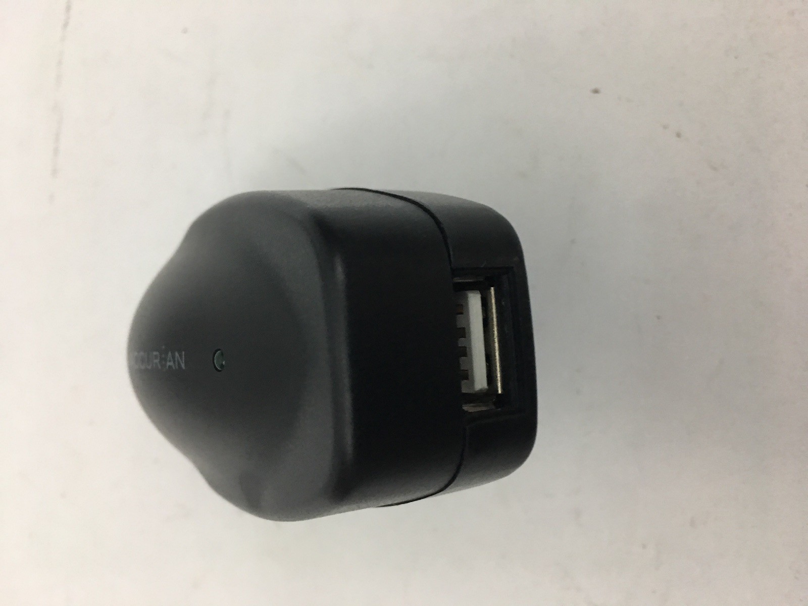 ACCURIAN MP3 VALUE KIT CHARGER