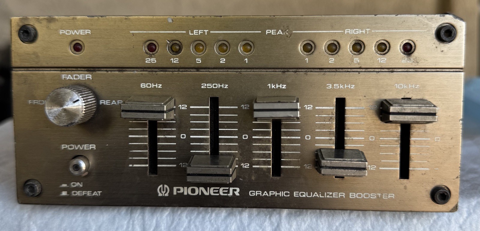 Pioneer AD-50 Equalizer Booster