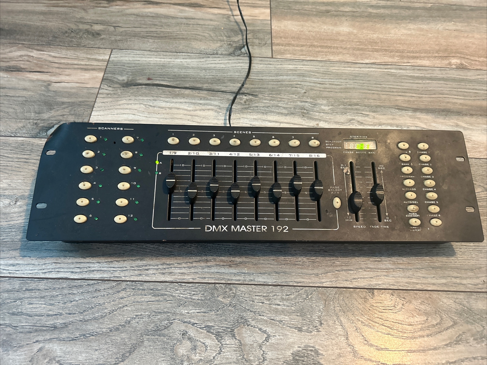 DMX Master 192 Channel Operator Console Controller For Stage DJ Party Lighting