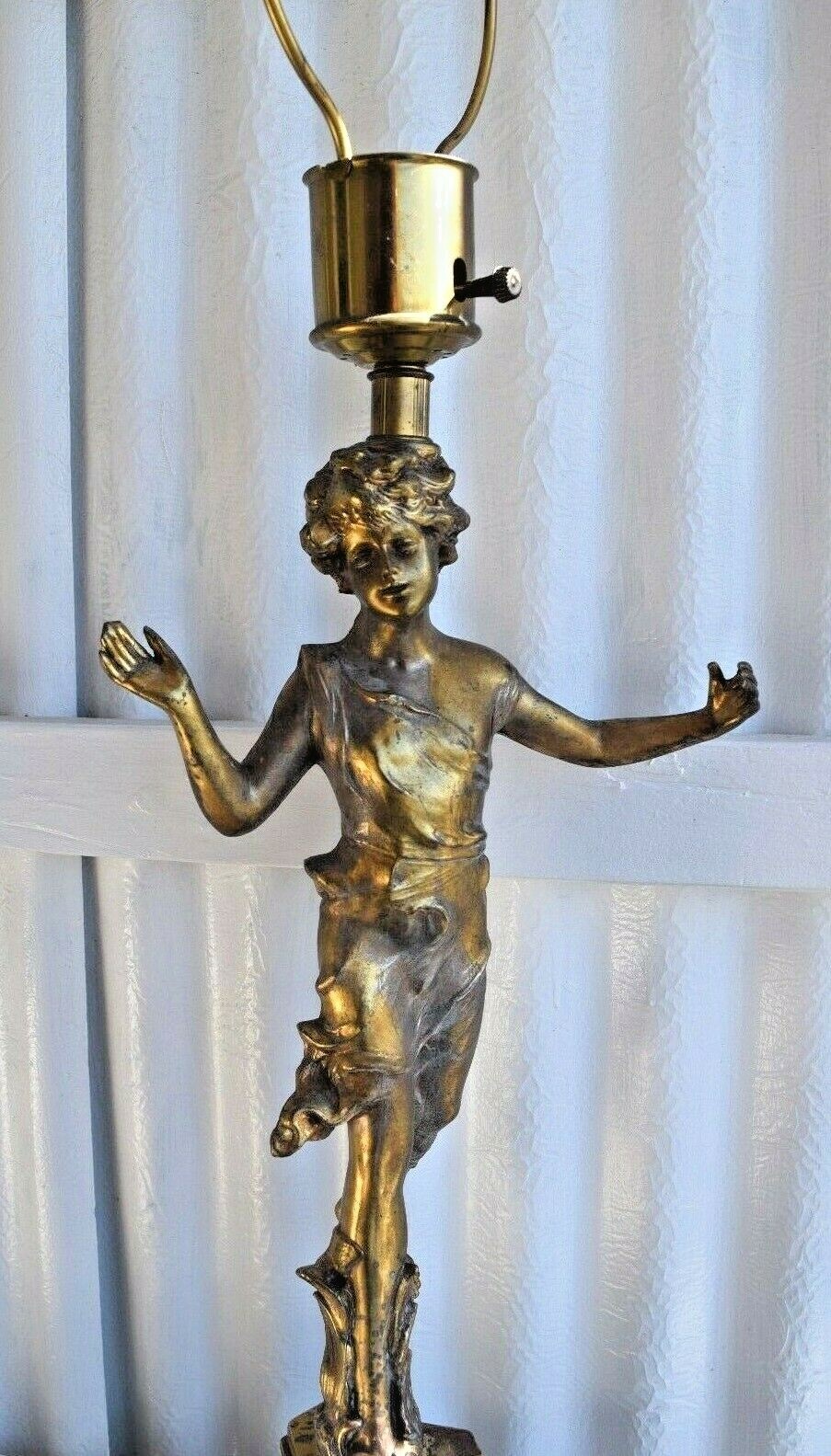 Vintage Cast Metal Art Noveau Lamp