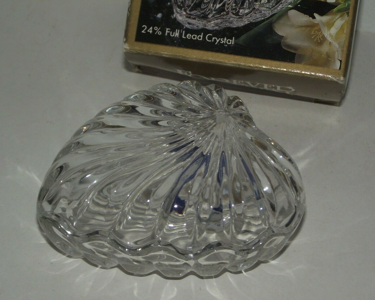 New Forever Crystal clear heart shape trinket box Yugoslavia worn box ~Q