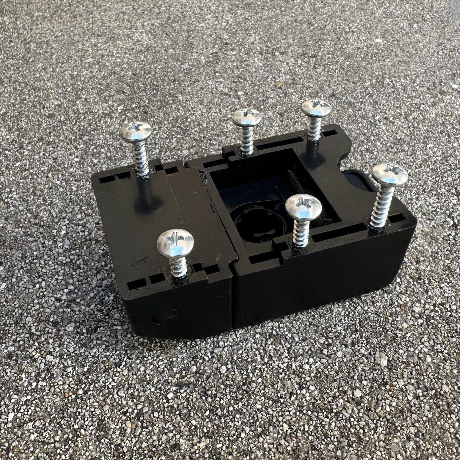 SKB Fender EVH TSA Large Black Plastic Latch with Screws Replacement