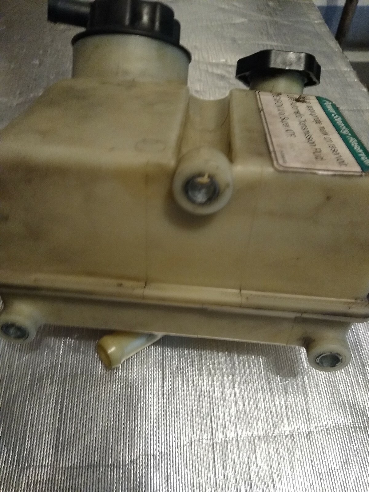 FREIGHTLINER POWER STEERING RESERVOIR #6928146