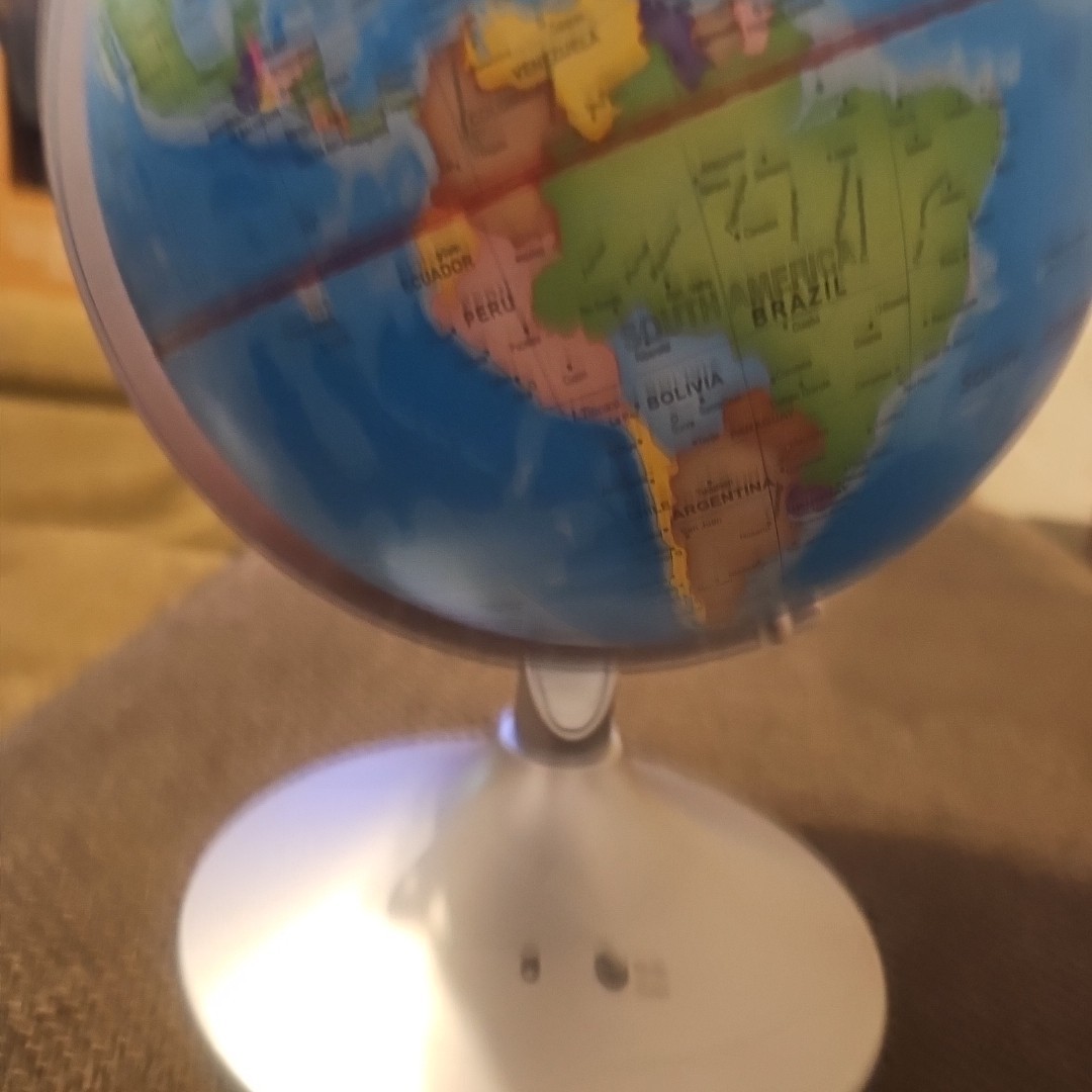 Light-up World Globe Table Lamp Nightlight 13"Diameter - Works