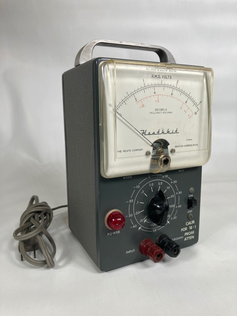 Vintage Retro Heathkit AV-2 AC Voltmeter Analog Meter