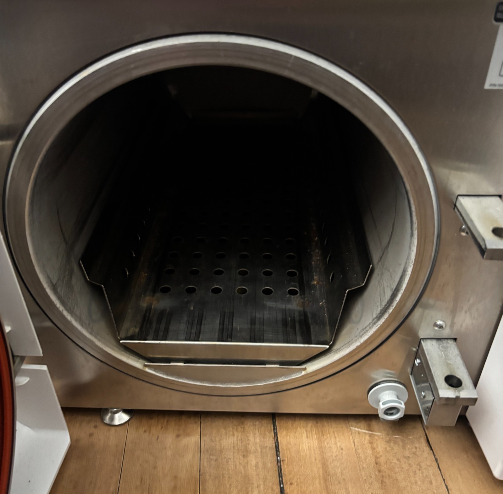 Pelton And Crane Delta Q Model AF Autoclave