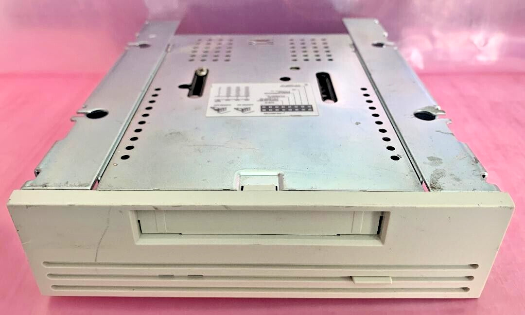 CONNER MODEL CTD2004R-S/4324RP -S SCSI DAT TAPE DRIVE W/5 DDS-1 DATA CARTRIDGES
