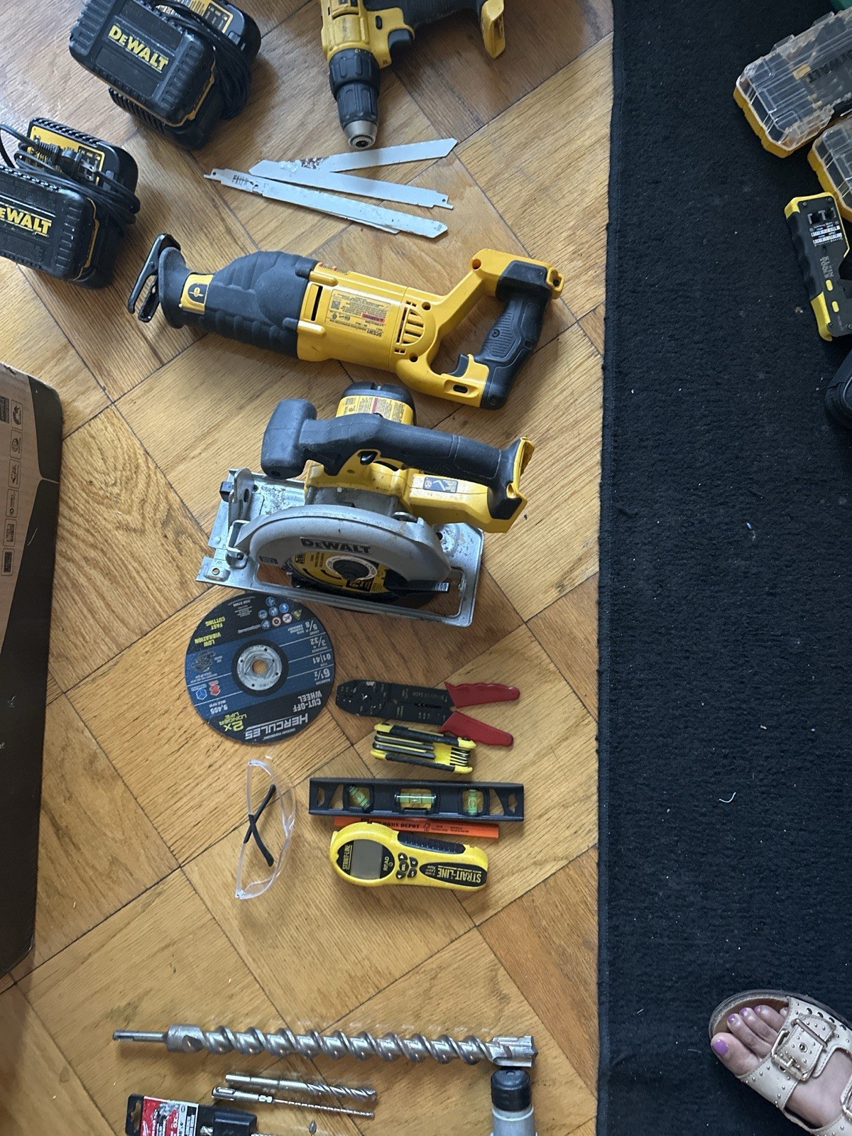 DEWALT STARTER KIT *Homeowner & DIYer Special*