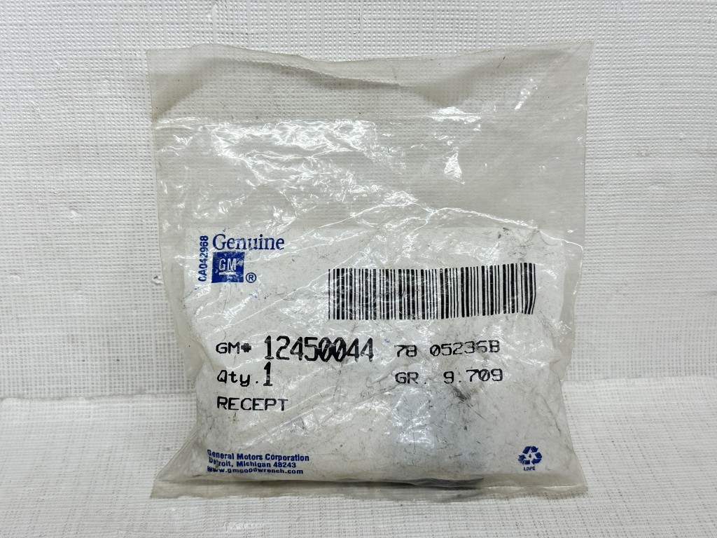 NOS GM Cigarette Lighter Receptacle 12450044