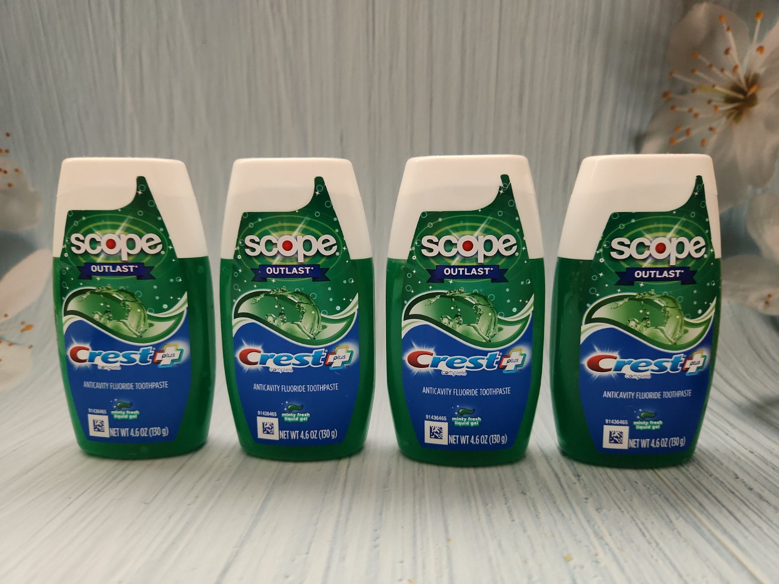 (Lot of 4) Crest Scope Outlast Anticavity Fluoride Toothpaste 4.6 oz EXP 08-2027