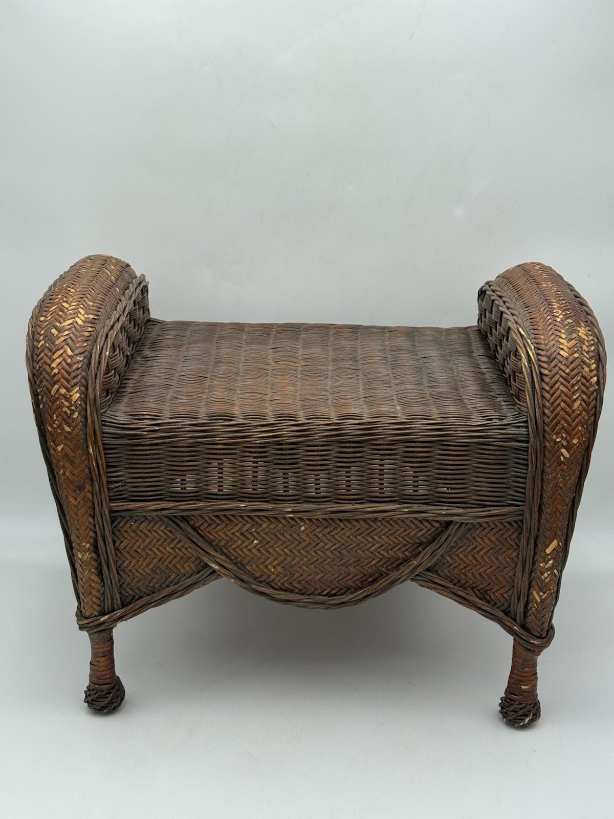 Vintage Rattan Wicker Ottoman Footstool Bench Stool 24x16x18 Dark Brown EUC