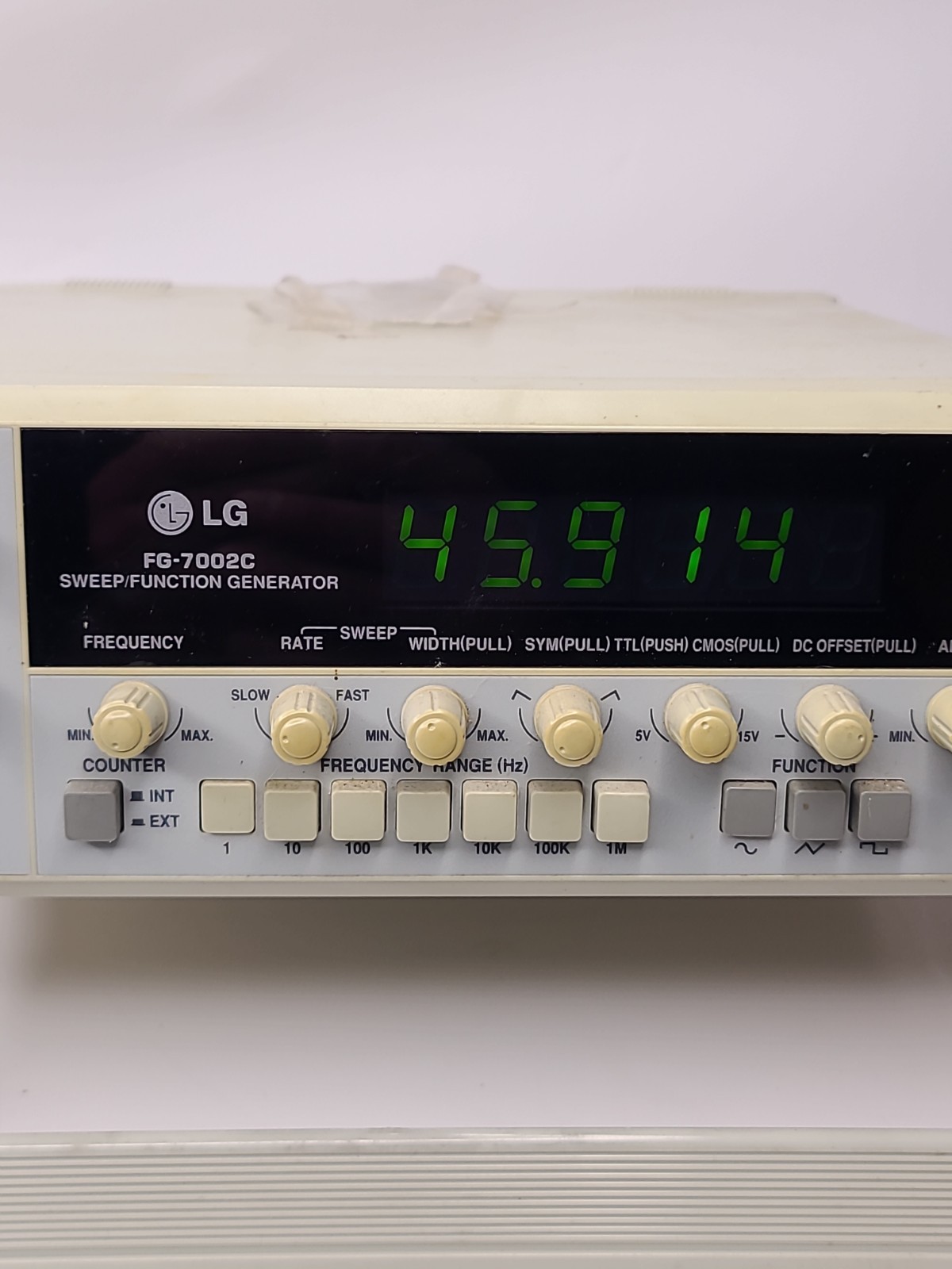 LG FG-7002C Sweep/ Function Generator.