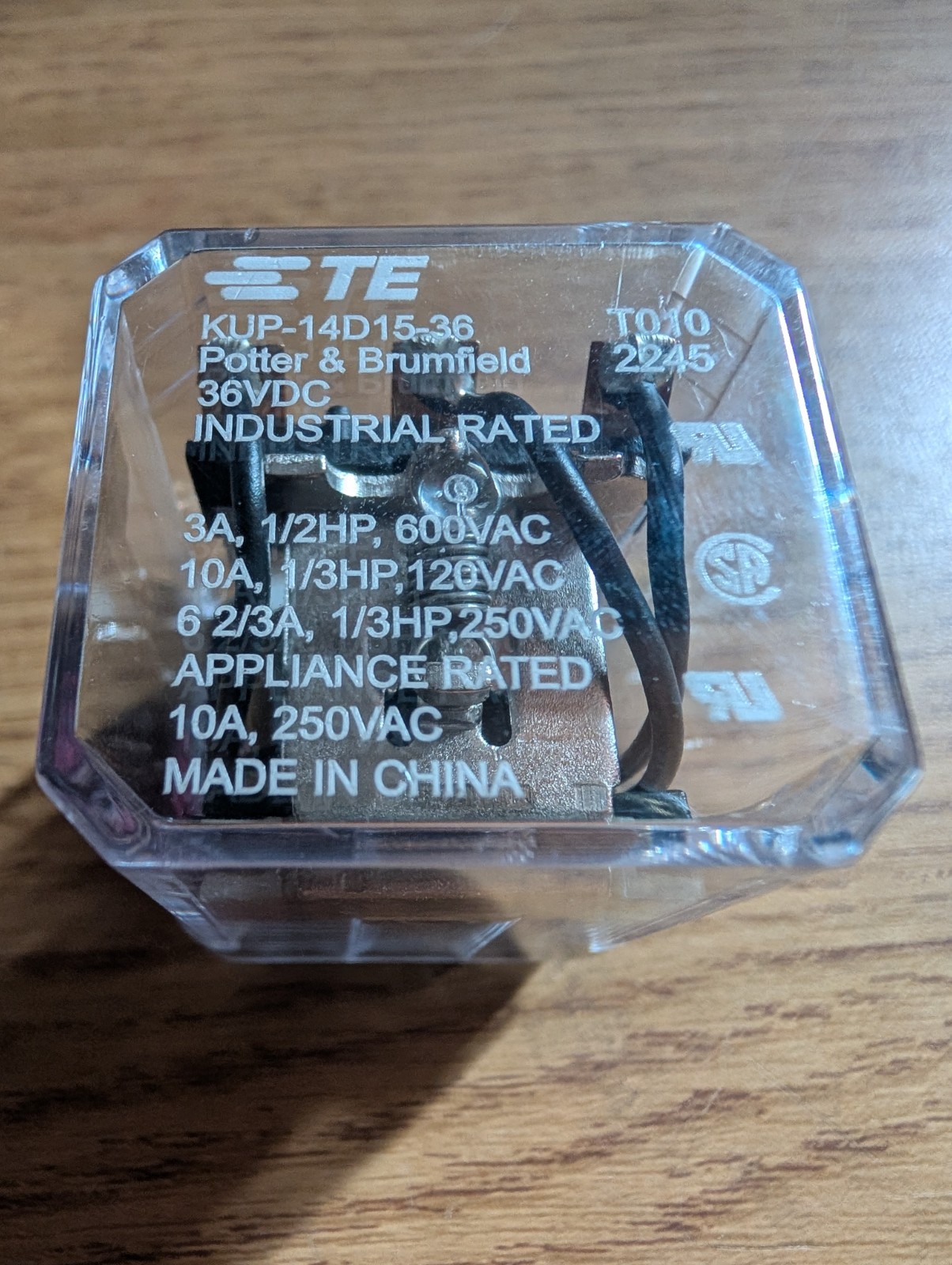 TE CONNECTIVITY KUP-14D15-36 / KUP14D1536 (NEW NO BOX)