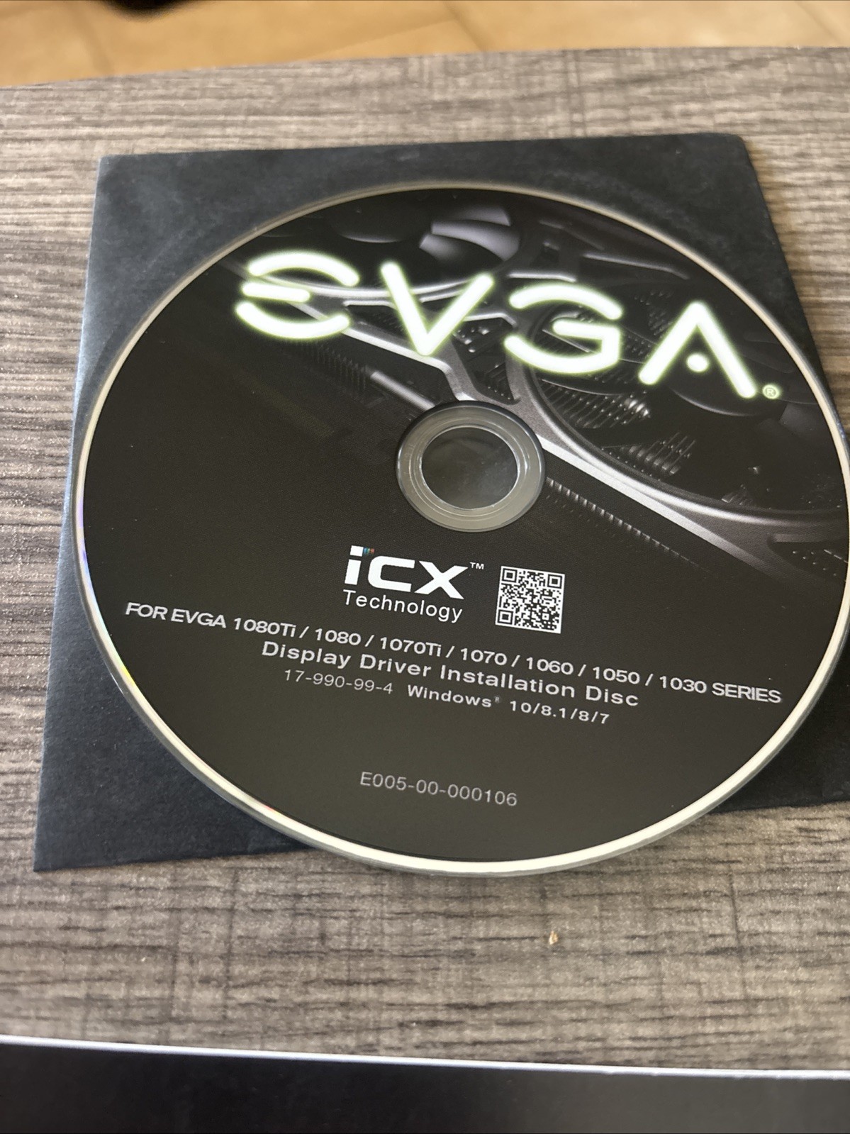 EVGA Display Driver Installation Disc CD, Version 17-990-99-4 Stickers Guide