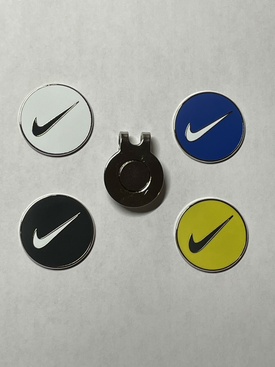 (4) Nike Swoosh 1" Coin Style Golf Markers W/BONUS HAT CLIP - A Great Deal!