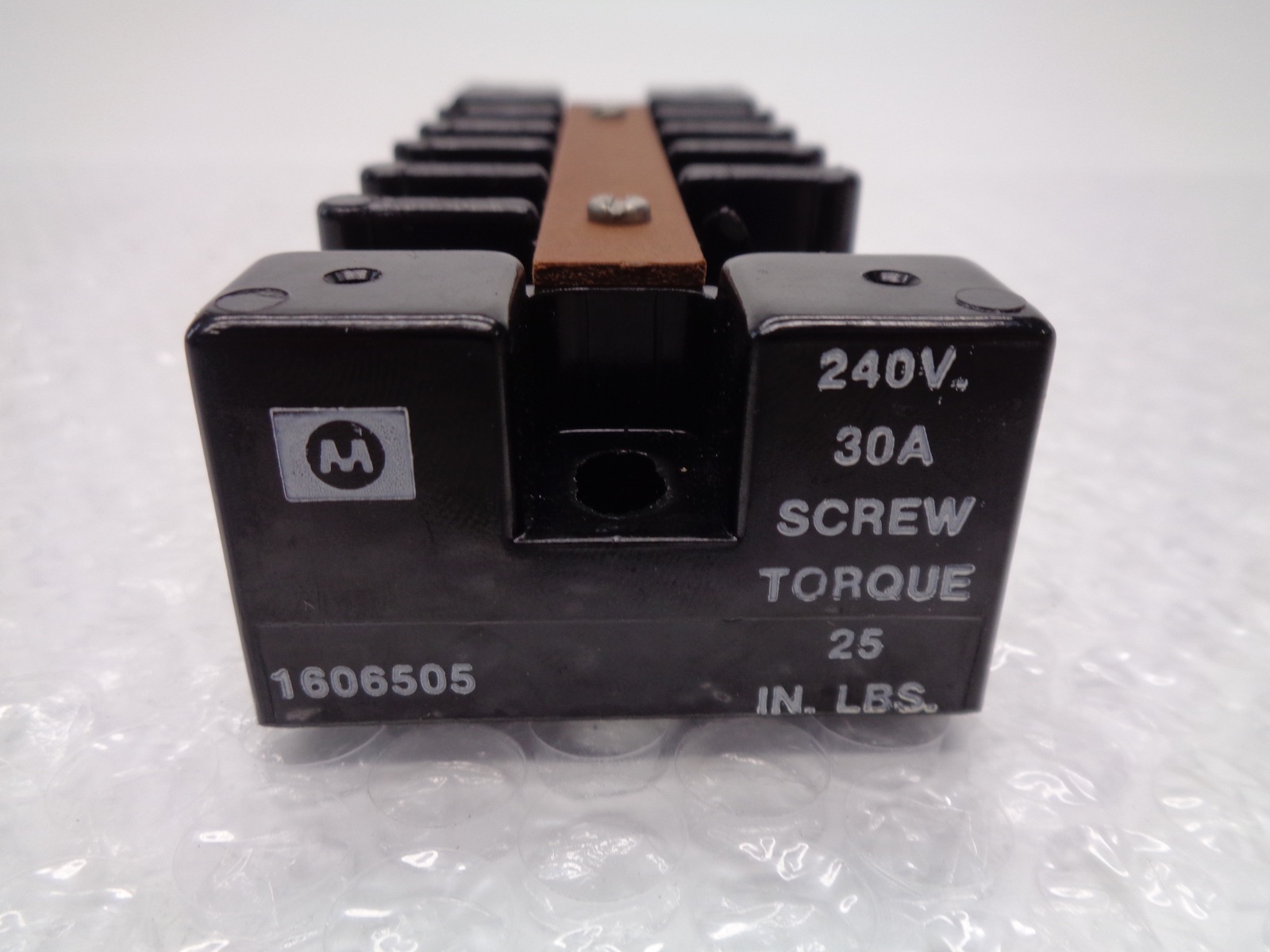 INDUSTRIAL SPARE 1606505 RELAY BASE NSNP