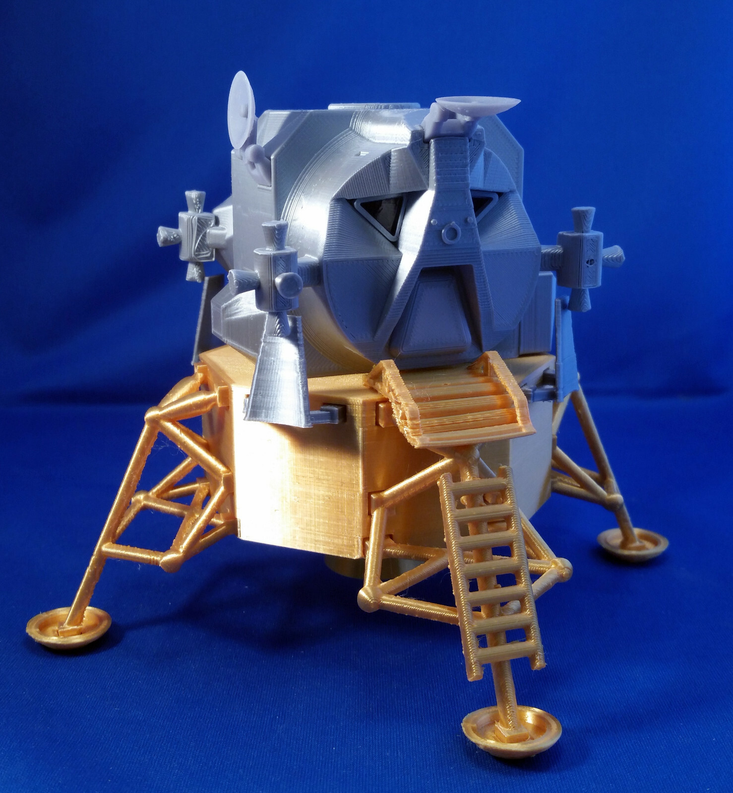 Apollo 11 Lunar Module Model (Fully Assembled) in 1/48 Scale