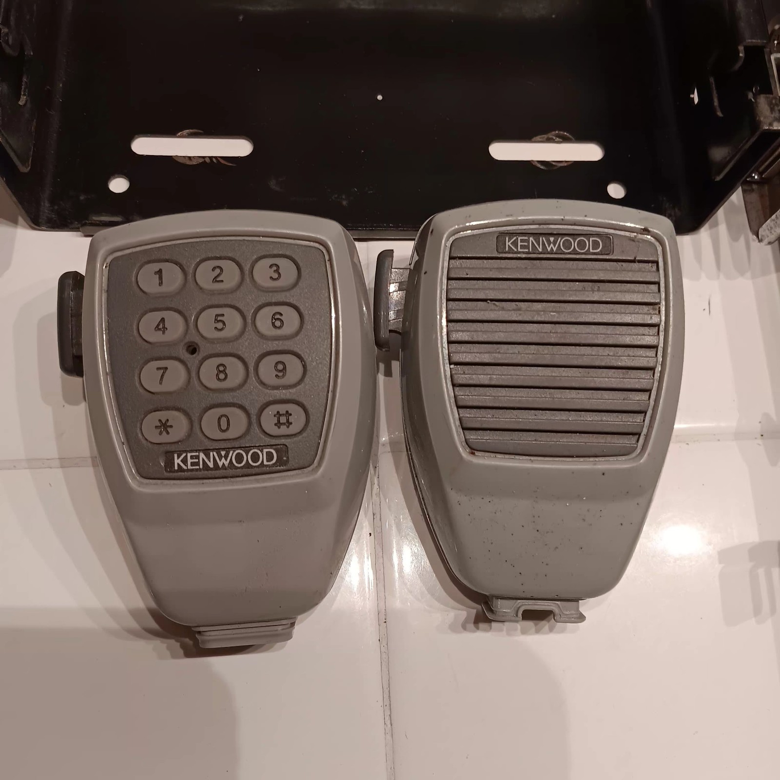 2 Microphones  Kenwood MIC Radio Kmc 27 & 28  MIC Radio kmc27 kmc28 no cords