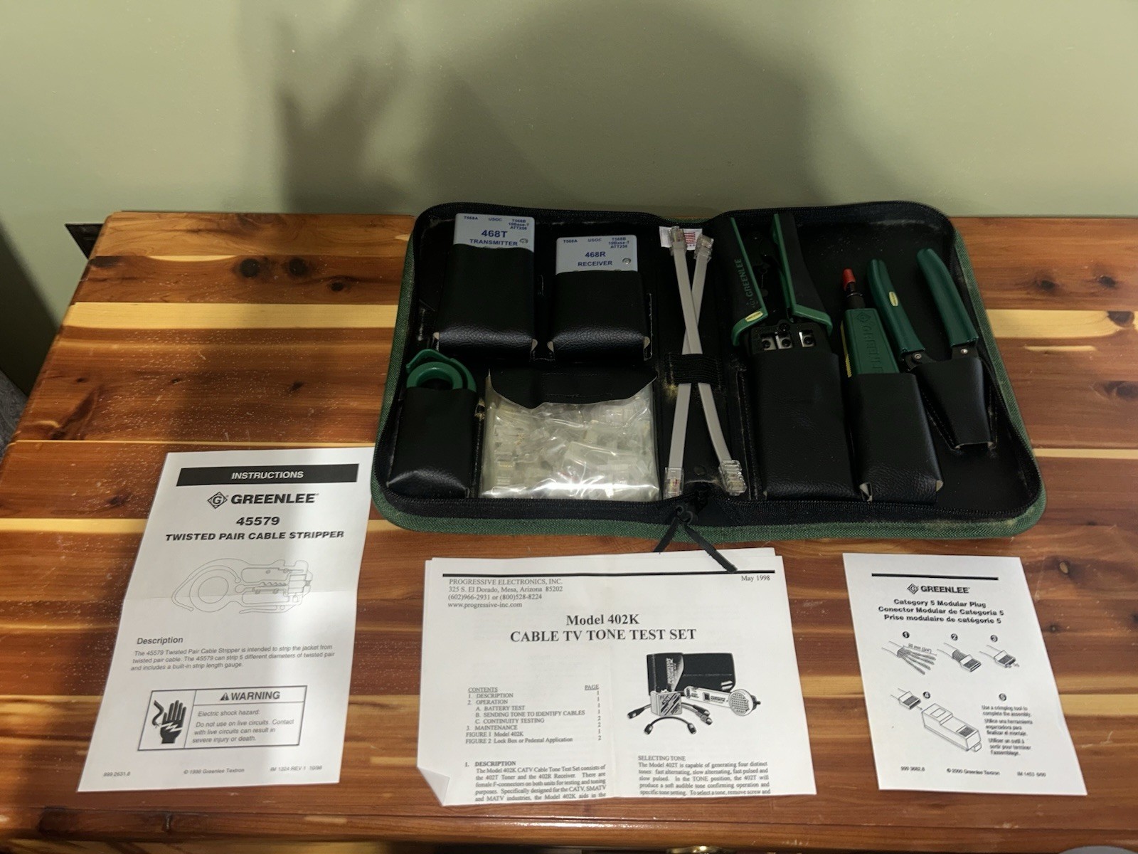 NEW - GREENLEE 45579 CATEGORY 5 DATA TERMINATION & TEST KIT