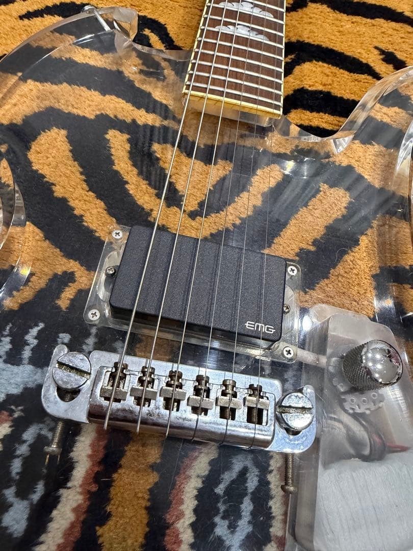 Fernandes Crystal Guitar Hide Model