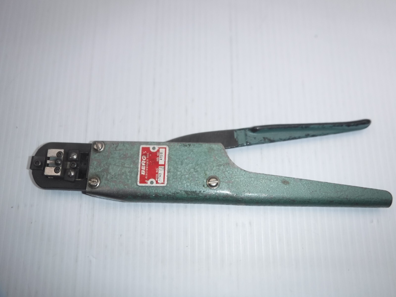 Berg H143 Hand Crimp