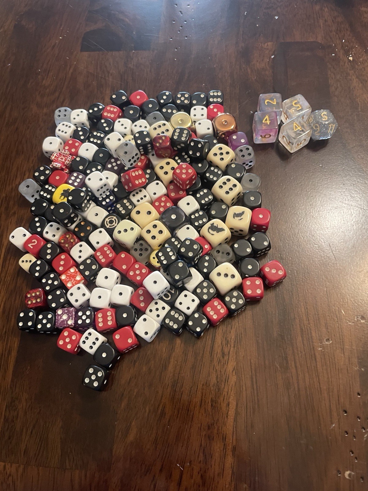 Warhammer 40K, AoS, Fantasy Battle, etc: random d6 lot - bulk 6-sided dice. B5