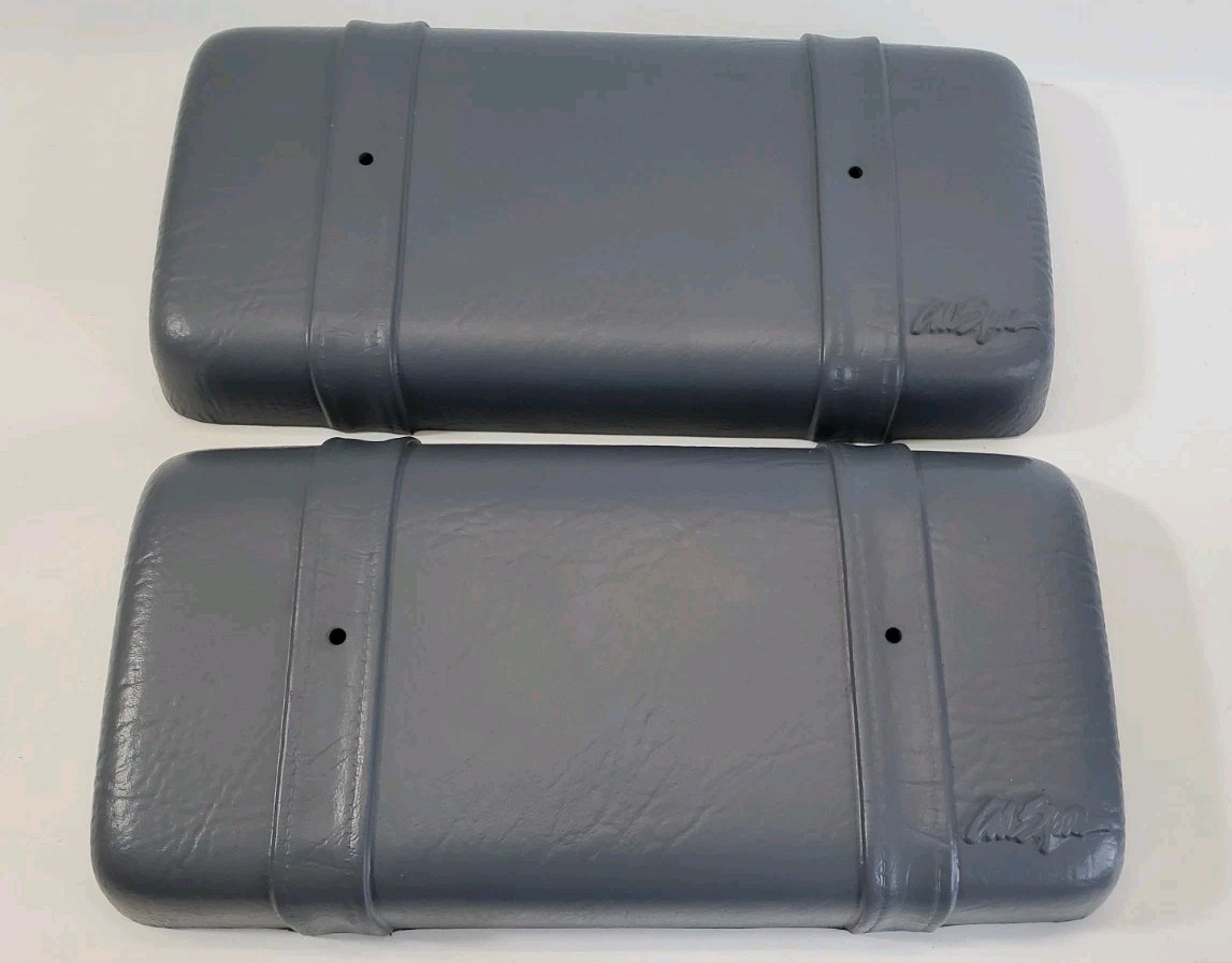 2 Cal Spa Gray Straight Pillows #019 ACC01400110