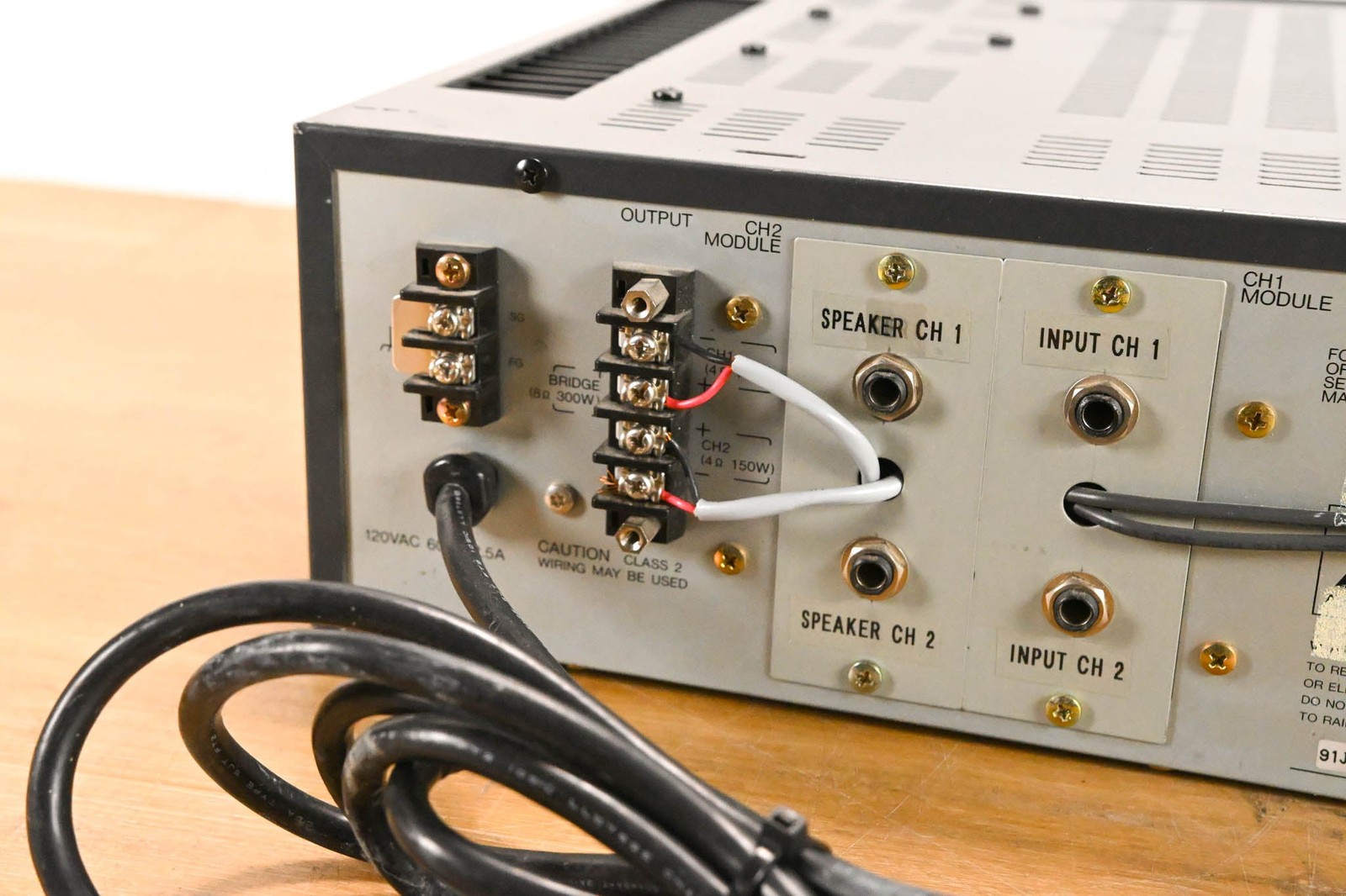 TOA P-1030D 2-Channel Power Amplifier CG00PY8