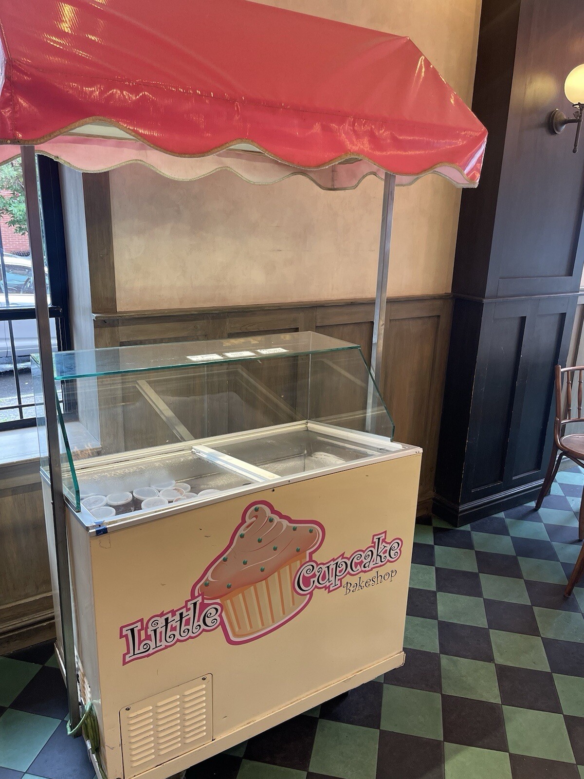Little Cupcake Bakeshop Ice Cream Cart