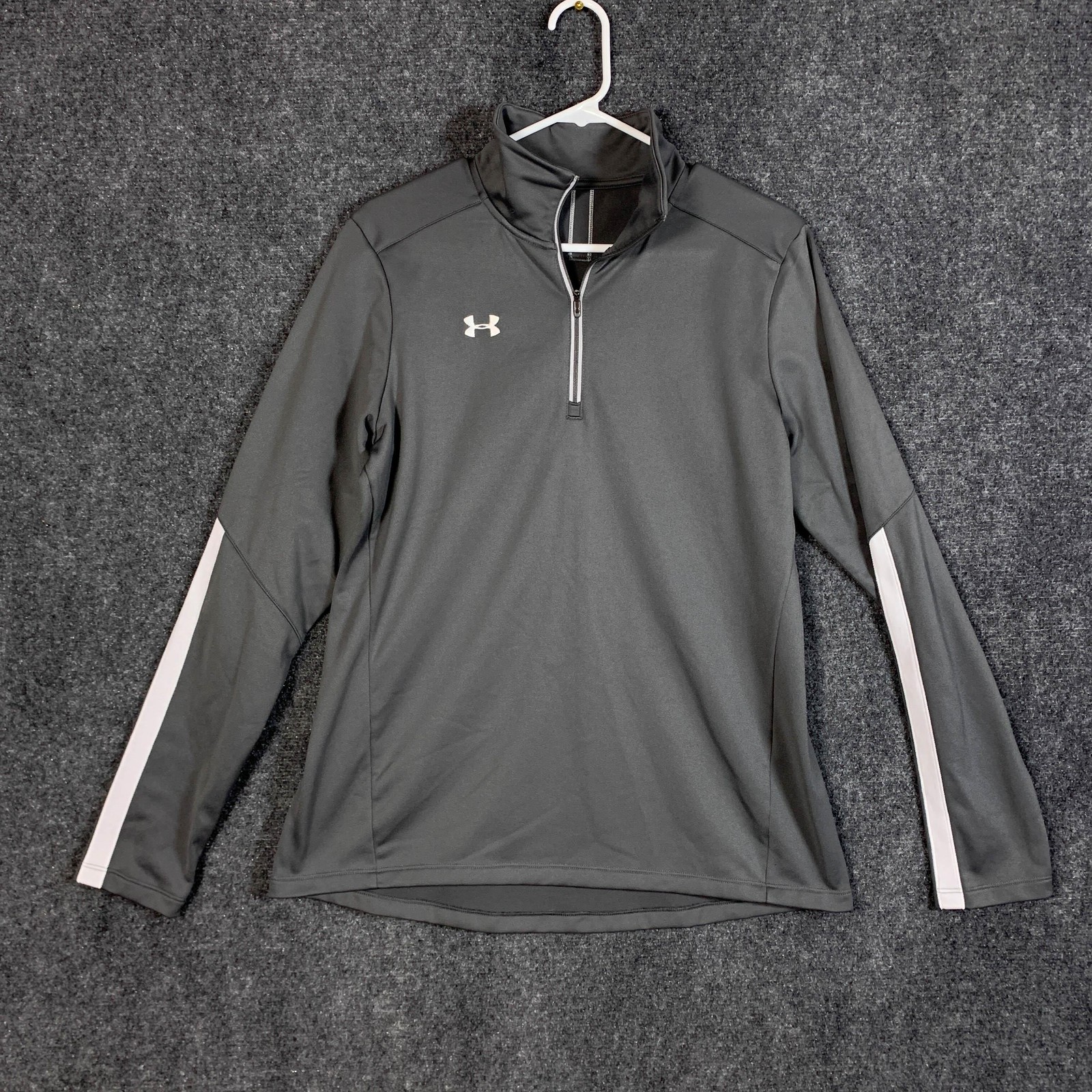 Under Armour Pullover Mens Medium Gray Quarter Zip Long Sleeve All Season Gear