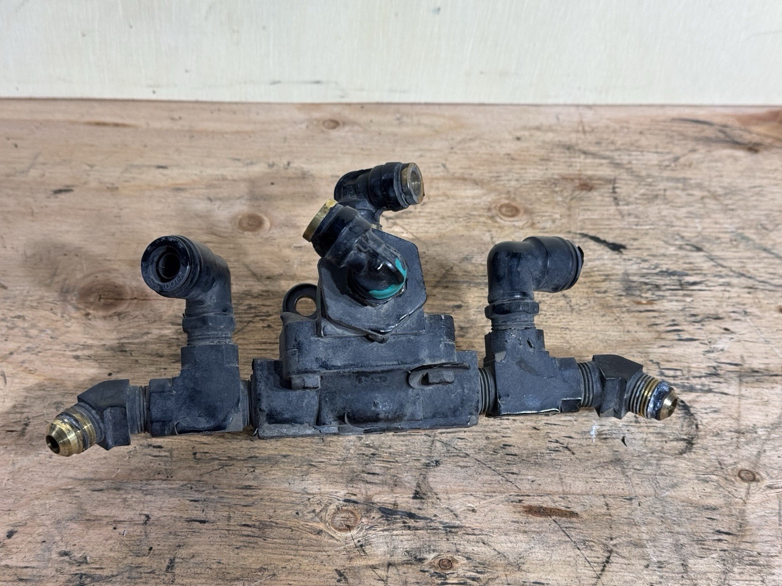 Kenworth T680 Air Brake Quick Release Valve 2021 OEM