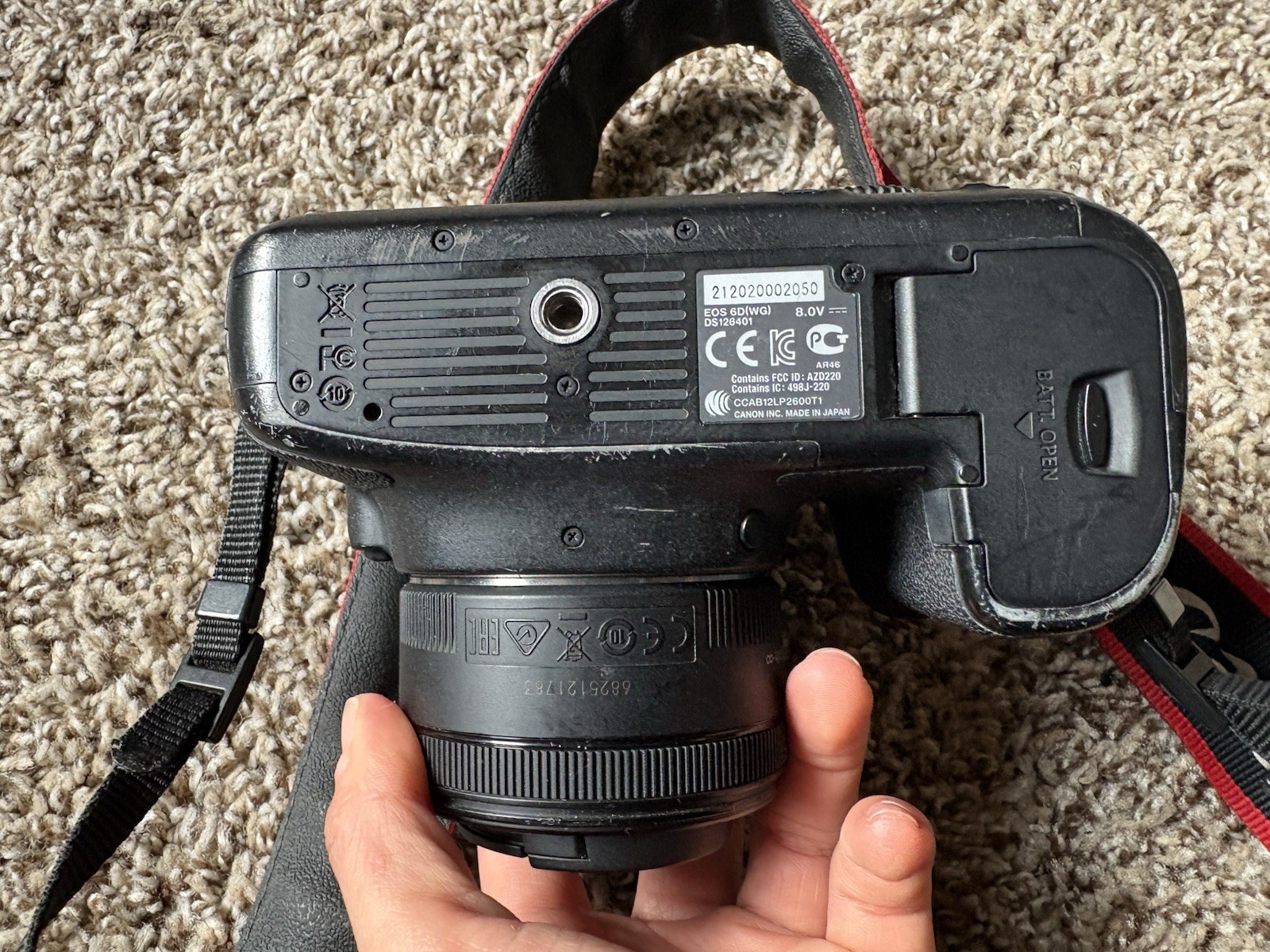 Canon EOS 6D Full Frame Camera Bundle with 50mm Lens, Charger, Bag, Accessories