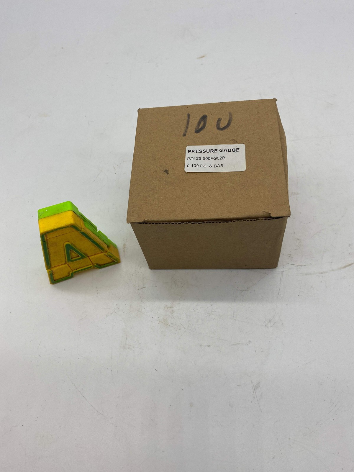 United Instruments 25-500FG02B Pressure Gauge, 0-100PSI 1/4" MNPT SS *Lot of (4)