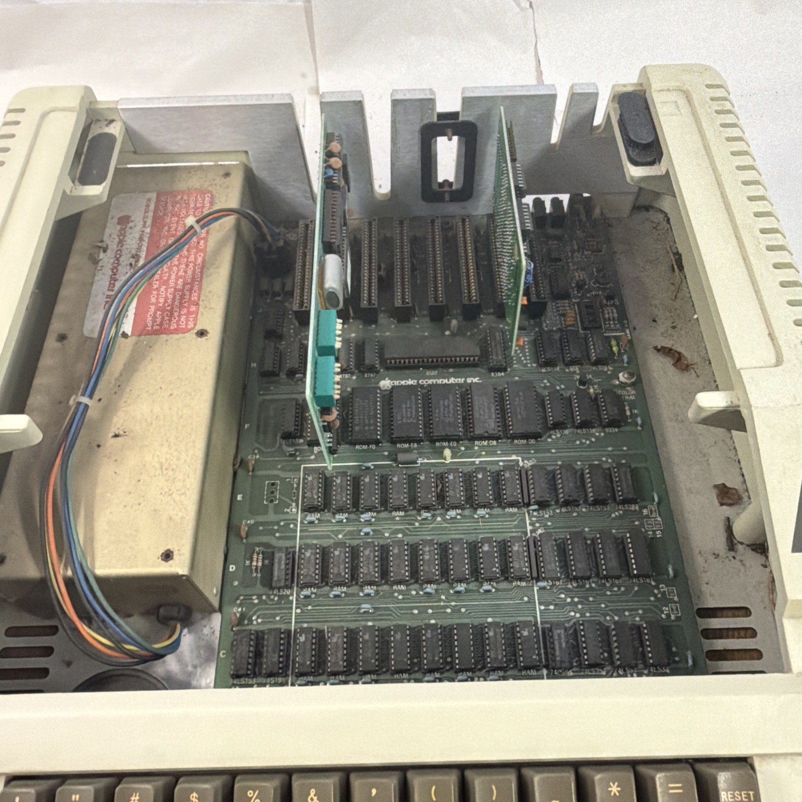 Early Model Apple II Plus Model A2S1048 AS IS FOR PARTS