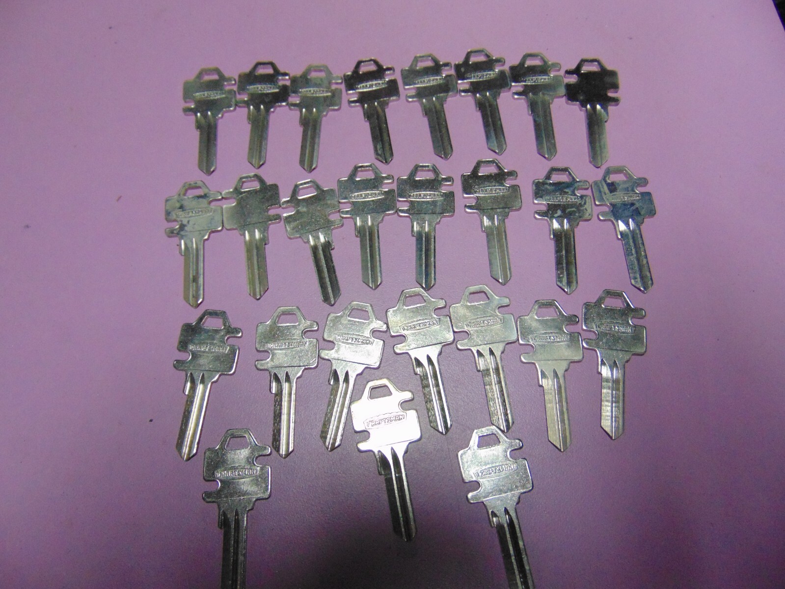 25 KEYS ORG. CHARFTMAN KEYS BLANKS UNCUT LOCKSMITH